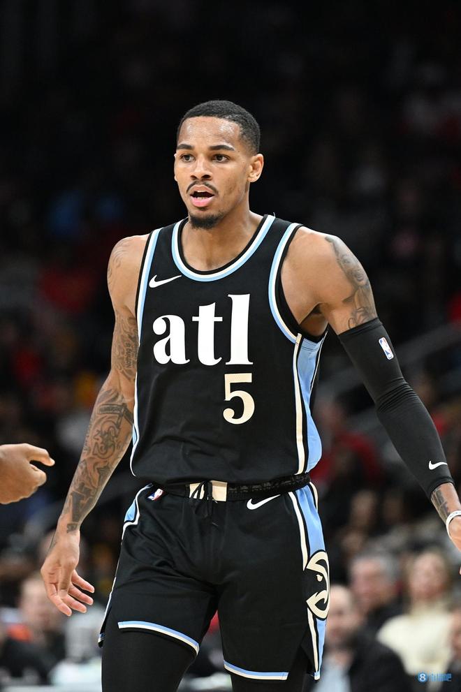 位足球教练 位足球教练