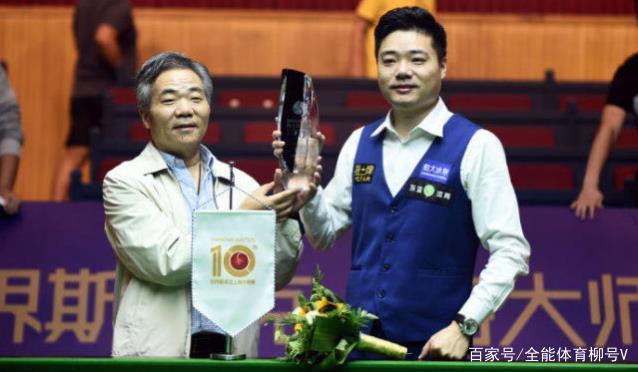 手在上场比 手在上场比