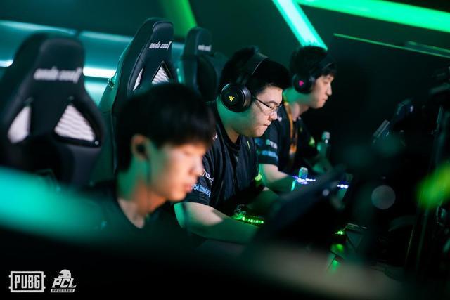 某一位球员 某一位球员